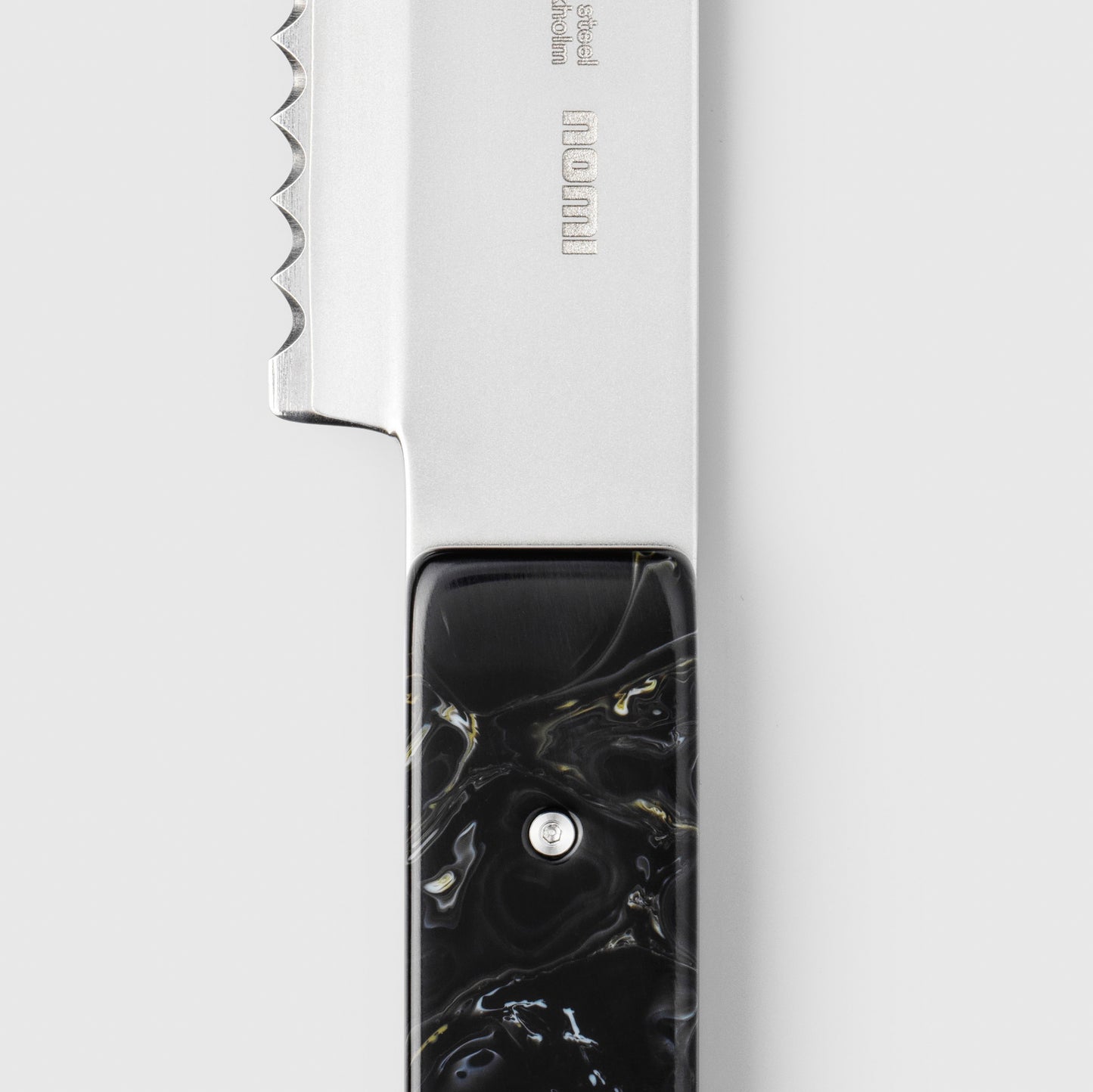 Bread Knife Smoke